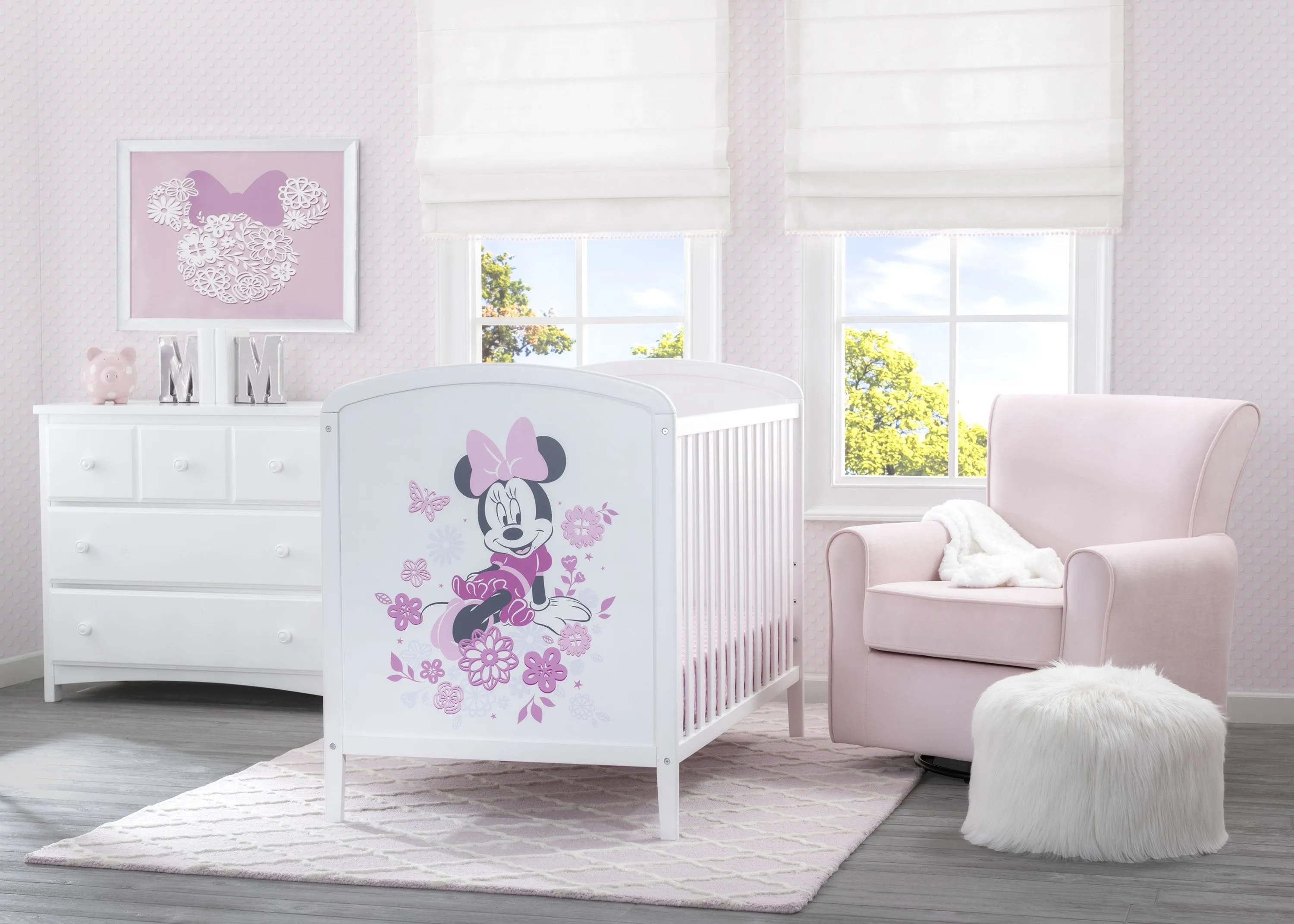 Disney Minnie Mouse 3-in-1 Convertible Baby Crib